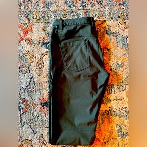 Lululemon ABC Pant- Forest Green 30x28